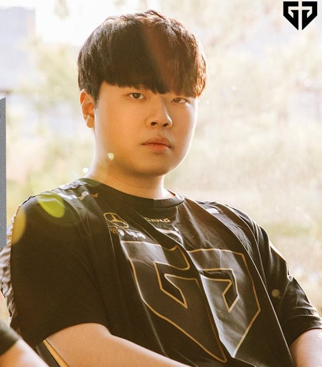 包含LGD爆冷MAD，Clid爆发神勇的词条