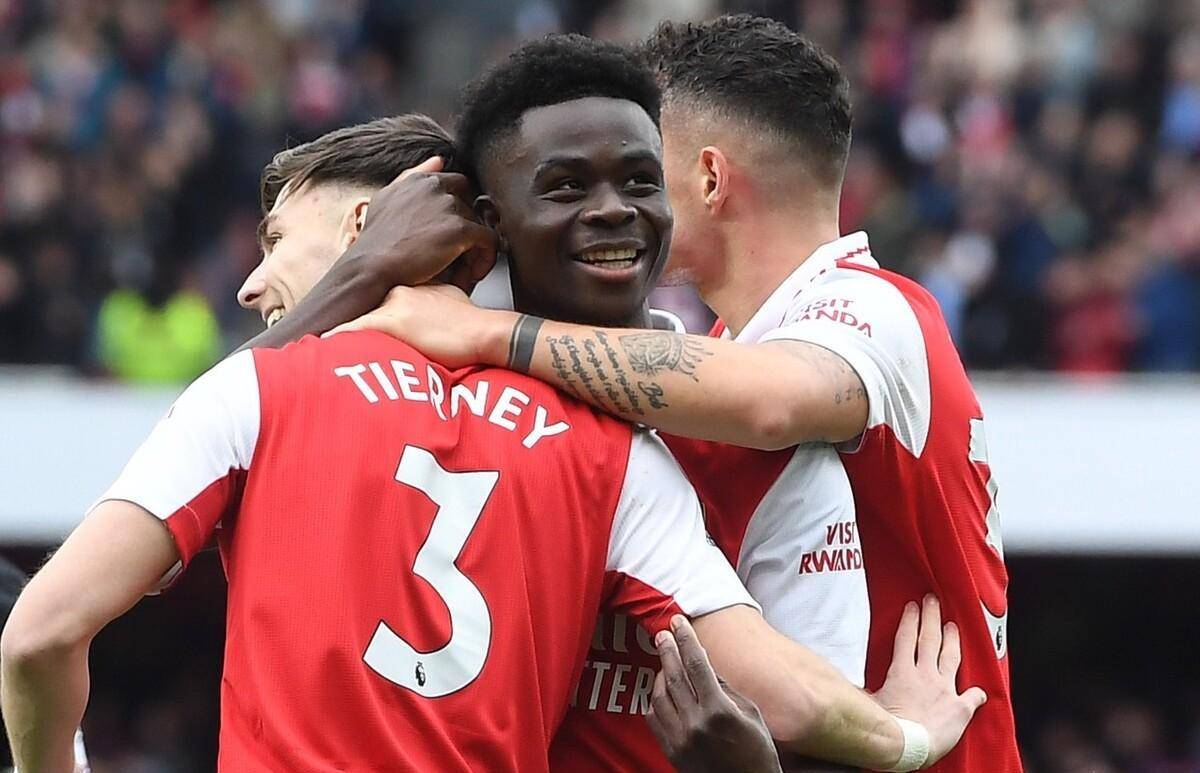 包含水晶宫逆袭获胜，继续攀升积分榜的词条