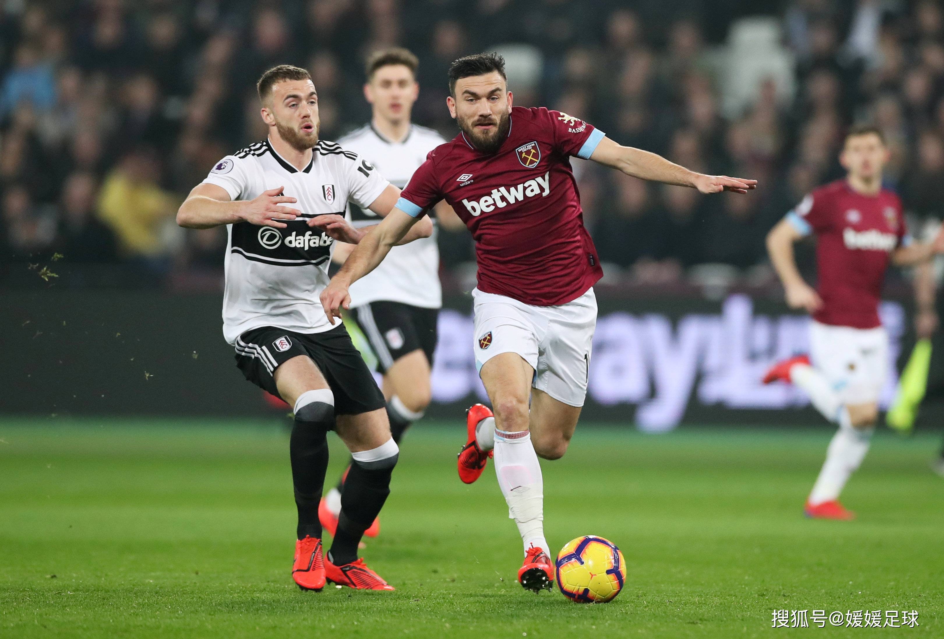 热刺主场战平西汉姆，球队状态良好