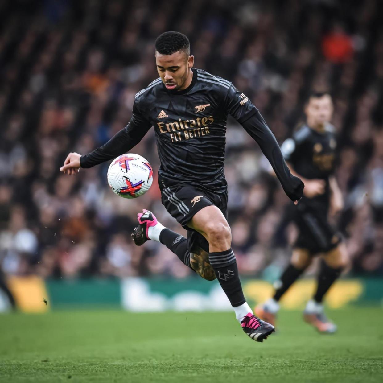 阿森纳主场小胜布莱顿，稳固英超前四位置的简单介绍