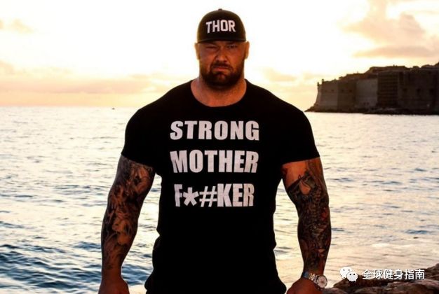 俄罗斯举重选手卡赫诺发挥出色夺金