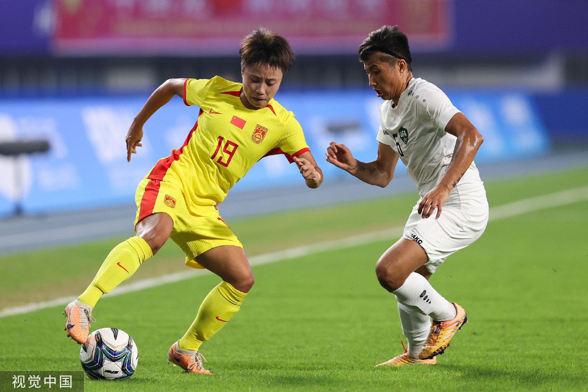 女足赛场上，中国队实力无可匹敌