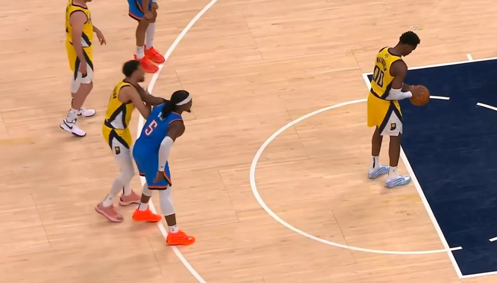 步行者三分球表现出众,击败骑士 步行者三分球表现出众,击败骑士