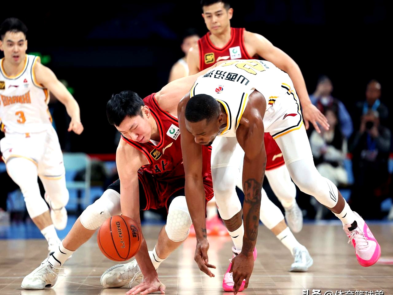 吉林队险胜山西队,周琦状态火热的简单介绍 吉林队险胜山西队,周琦状态火热的简单介绍