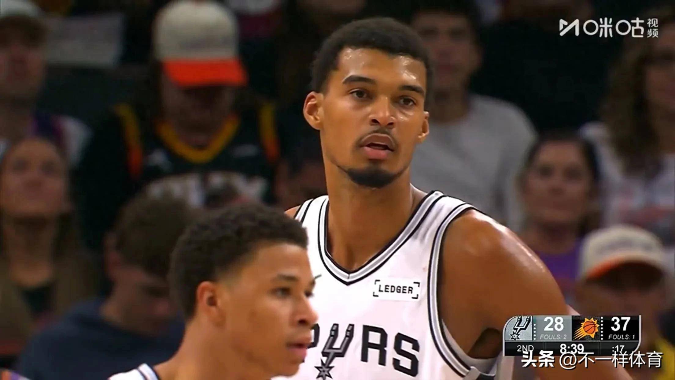 包含深圳队轻取马刺，恩比德扛起全队的词条