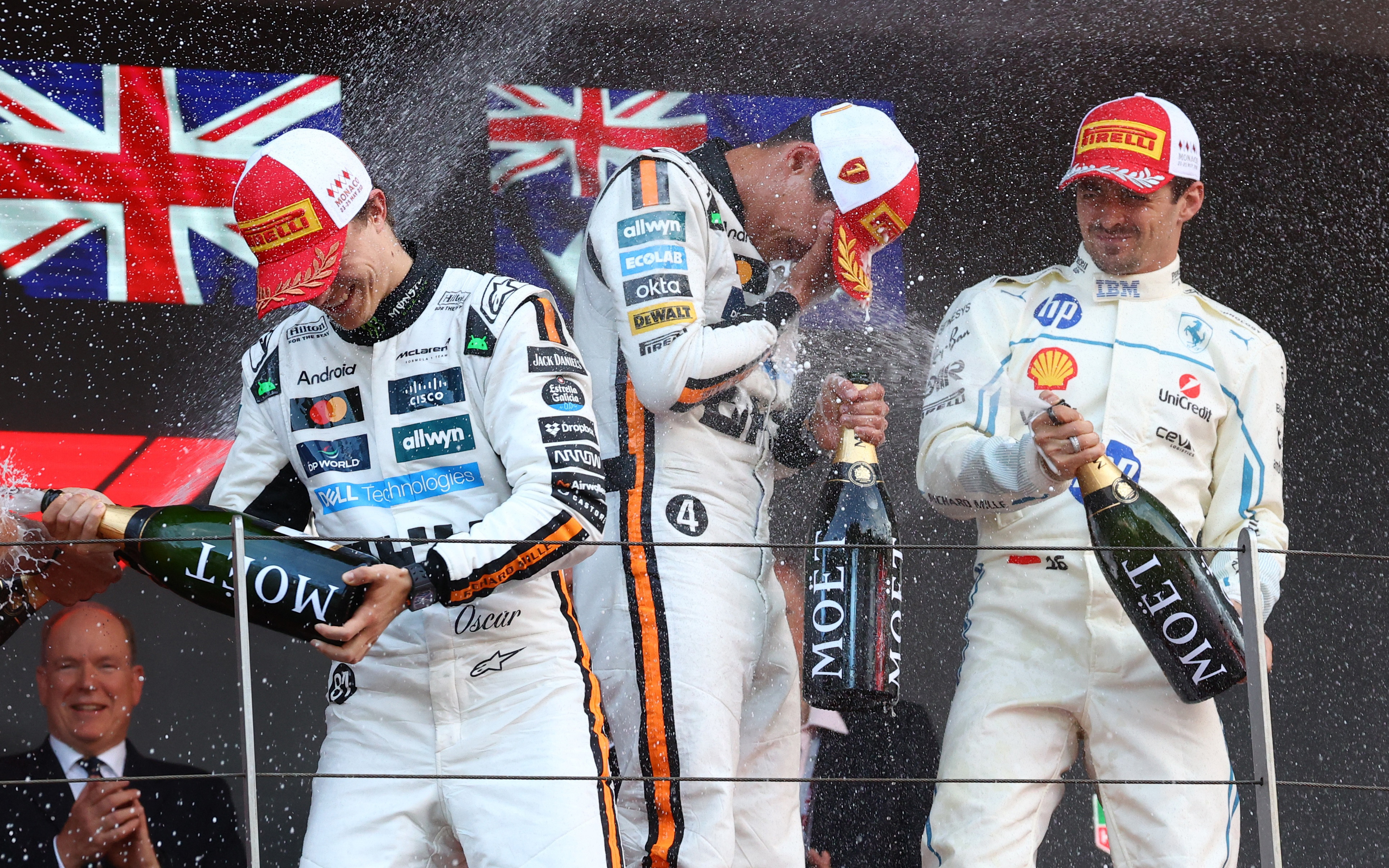 关于阿斯顿马丁绝杀红牛车队，诺里斯高光表现的信息